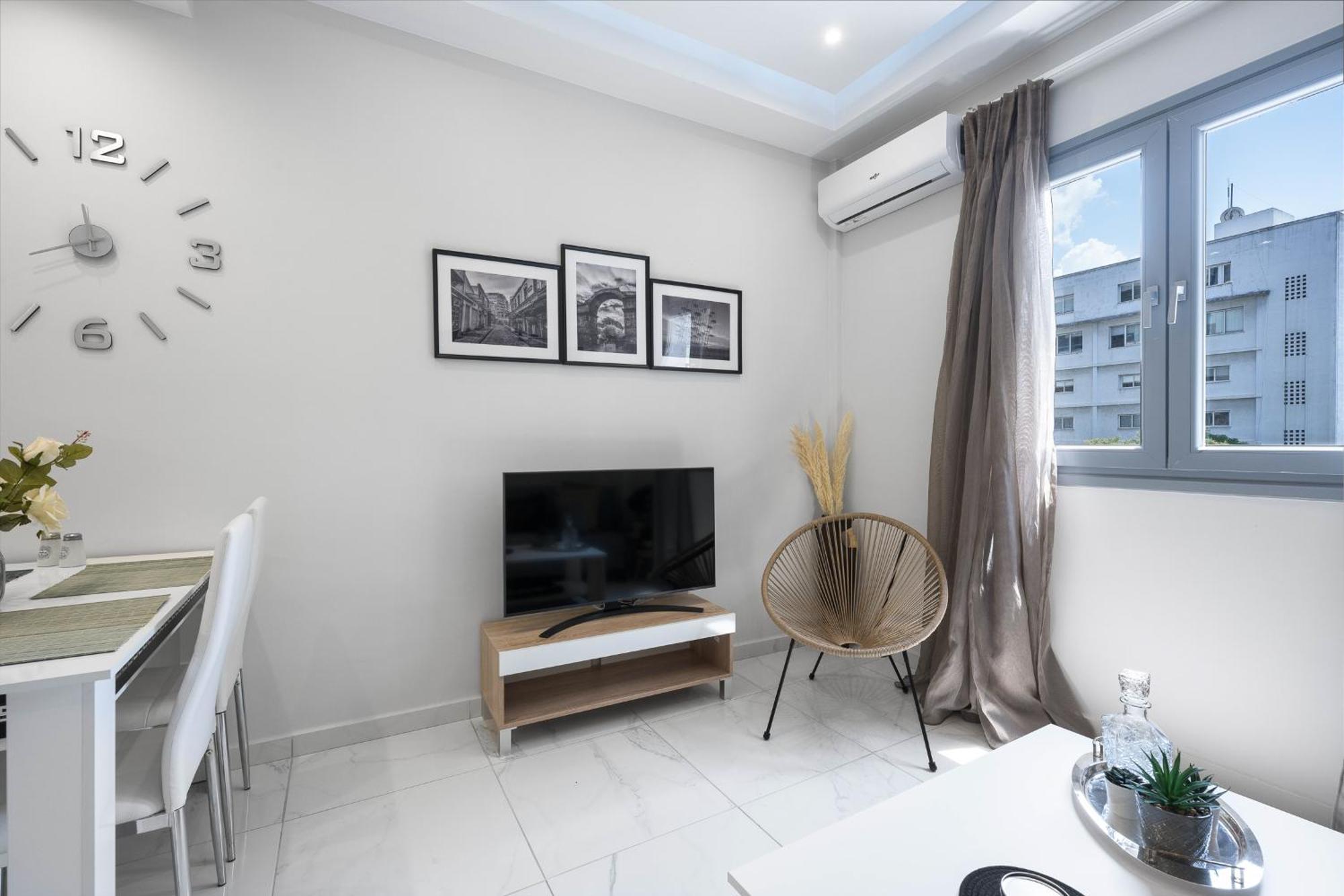 Aelia Apartments, The Luxury Apartment *